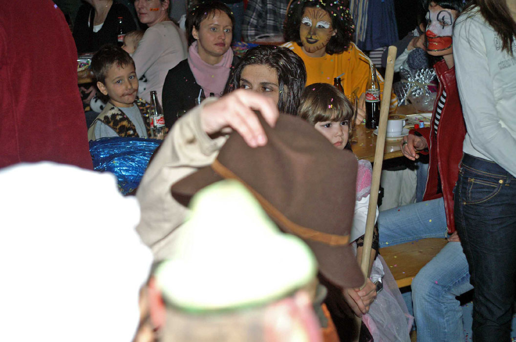 2008-02-03 .  086  Kinderfasnacht Engelburg