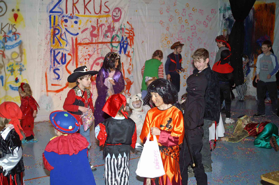2008-02-03 .  089  Kinderfasnacht Engelburg